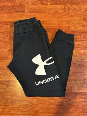 Under Armour Boys Jogger Pants Large